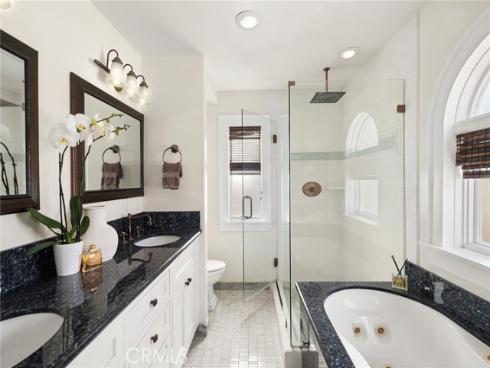 516 Poinsettia B Avenue, Corona del Mar, CA