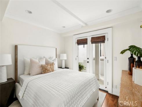 516 Poinsettia B Avenue, Corona del Mar, CA