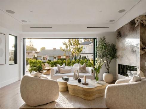 518 Poinsettia Avenue, Corona del Mar, CA