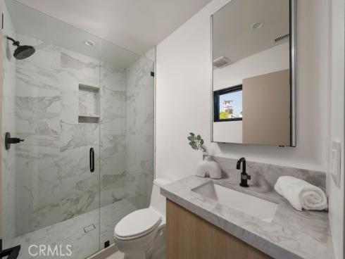 518 Poinsettia Avenue, Corona del Mar, CA