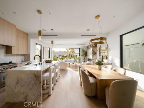 518 Poinsettia Avenue, Corona del Mar, CA