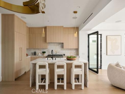 518 Poinsettia Avenue, Corona del Mar, CA