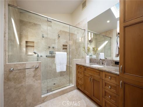 15 Beachcomber , Corona del Mar, CA