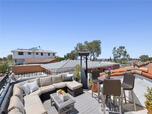 541 Hazel , Corona del Mar, CA