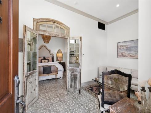 541 Hazel , Corona del Mar, CA