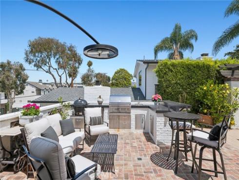 541 Hazel , Corona del Mar, CA