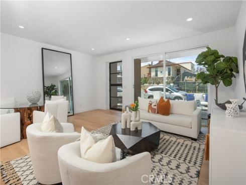 520 Iris , Corona del Mar, CA