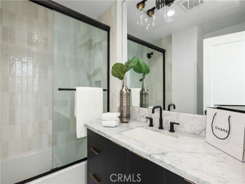 520 Iris , Corona del Mar, CA