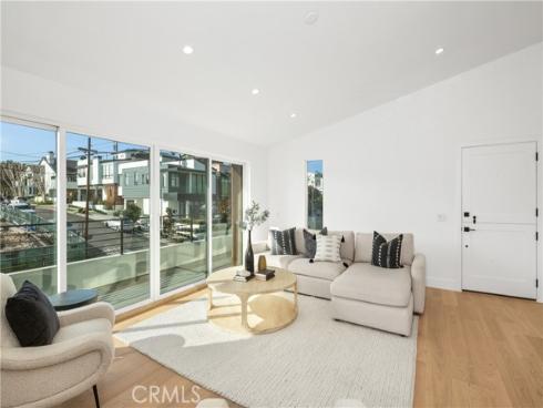 520 Iris , Corona del Mar, CA