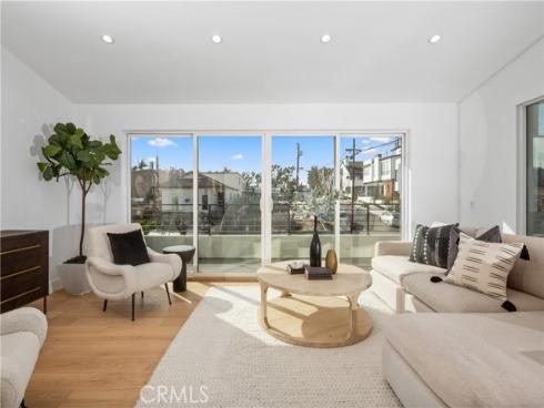 520 Iris , Corona del Mar, CA