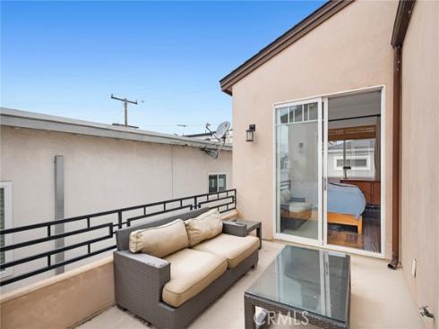 417  Poinsettia   Avenue, Corona del Mar, CA
