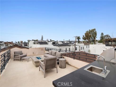 417  Poinsettia   Avenue, Corona del Mar, CA