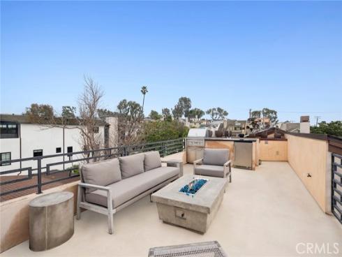 417  Poinsettia   Avenue, Corona del Mar, CA