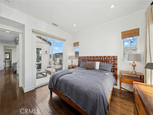 417  Poinsettia   Avenue, Corona del Mar, CA