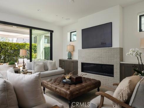 419 Goldenrod Avenue, Corona del Mar, CA