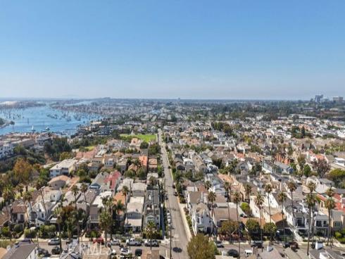 419 Goldenrod Avenue, Corona del Mar, CA