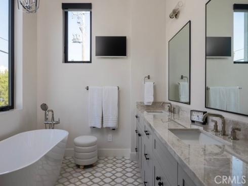 419 Goldenrod Avenue, Corona del Mar, CA