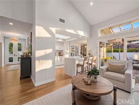 10 Maritime , Corona del Mar, CA
