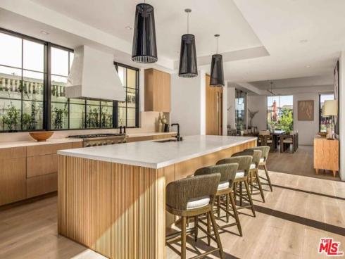 307  Goldenrod   Avenue, Corona del Mar, CA