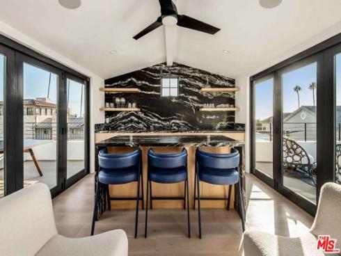 307  Goldenrod   Avenue, Corona del Mar, CA