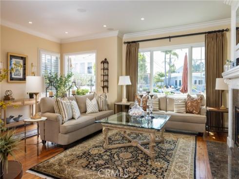 223  Marigold   Avenue, Corona del Mar, CA