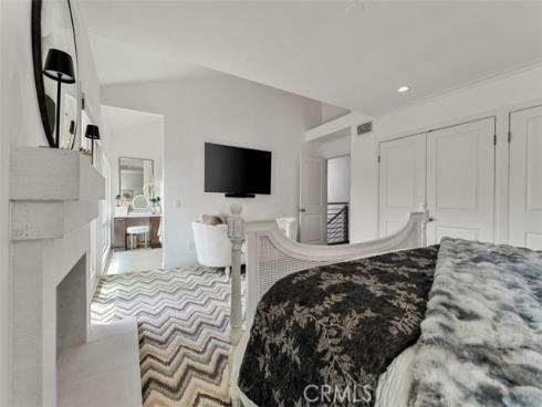 23 Canyon Crest , Corona del Mar, CA