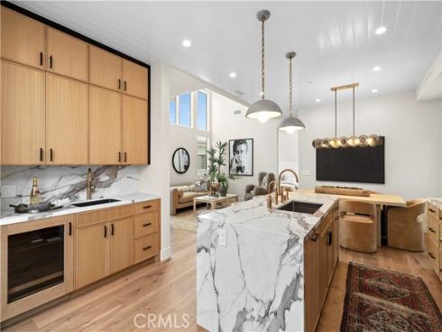 715 Poinsettia , Corona del Mar, CA