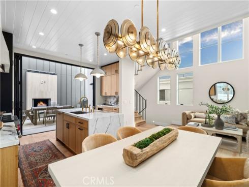 715 Poinsettia , Corona del Mar, CA