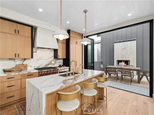 715 Poinsettia , Corona del Mar, CA