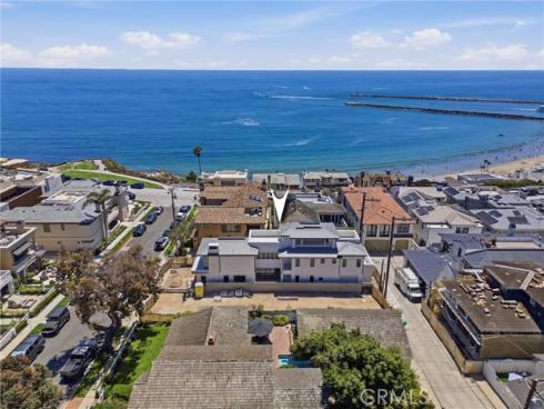 209 Narcissus Avenue, Corona del Mar, CA