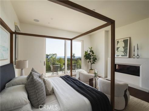 448 Serra Drive, Corona del Mar, CA