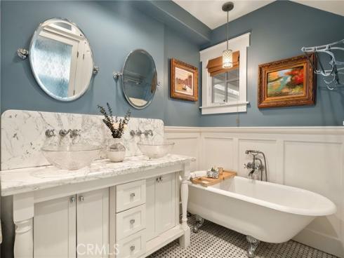 713  Larkspur   Avenue, Corona del Mar, CA