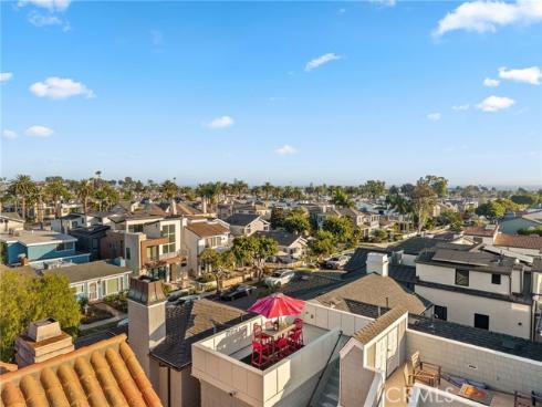 713  Larkspur   Avenue, Corona del Mar, CA