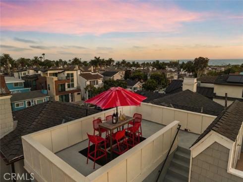 713  Larkspur   Avenue, Corona del Mar, CA