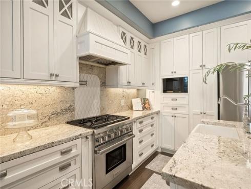 713  Larkspur   Avenue, Corona del Mar, CA