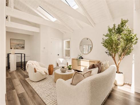 702 Acacia Avenue, Corona del Mar, CA