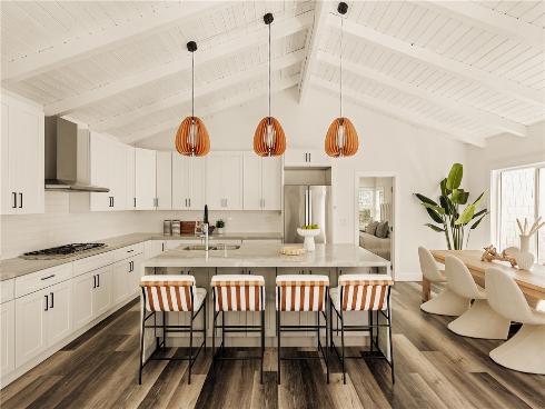 702 Acacia Avenue, Corona del Mar, CA