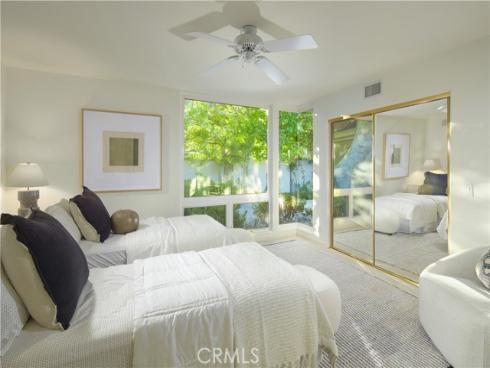 2027 Bayside Drive, Corona del Mar, CA