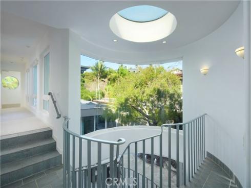 2027 Bayside Drive, Corona del Mar, CA