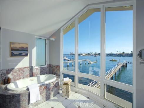 2027 Bayside Drive, Corona del Mar, CA