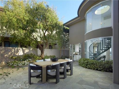 2027 Bayside Drive, Corona del Mar, CA