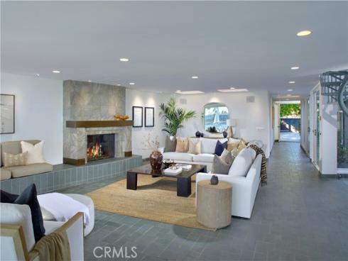 2027 Bayside Drive, Corona del Mar, CA