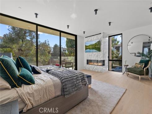 400 Heliotrope , Corona del Mar, CA