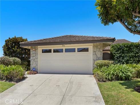 1 Breakwater Drive , Corona del Mar, CA