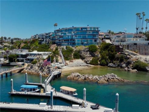 183  Carnation   Avenue, Corona del Mar, CA