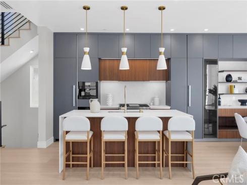 321 Larkspur 1-2 Avenue, Corona del Mar, CA