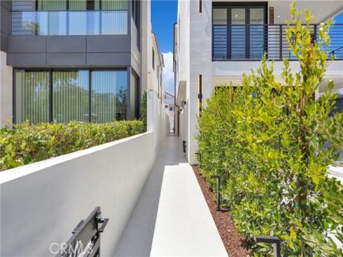 321 Larkspur 1-2 Avenue, Corona del Mar, CA