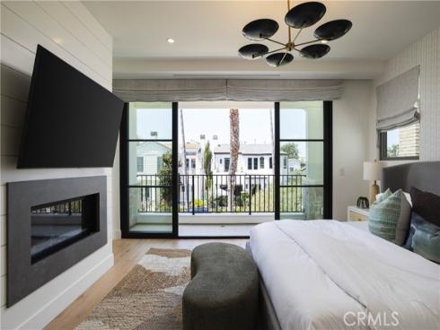 506 Goldenrod Ave , Corona del Mar, CA