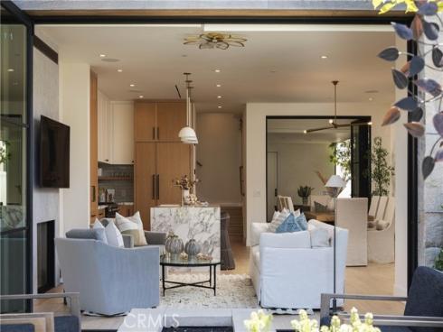 506 Goldenrod Ave , Corona del Mar, CA
