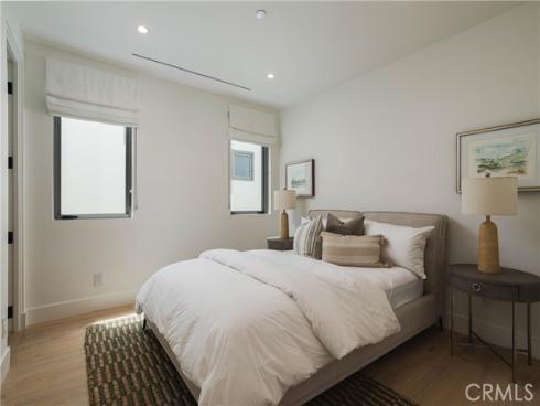 506 Goldenrod Ave , Corona del Mar, CA